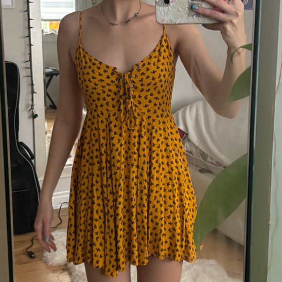 Yellow Floral Dress - Picture 1 of 3